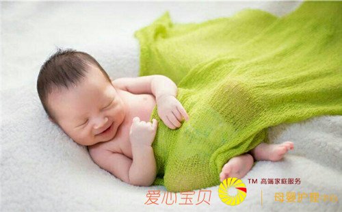育儿嫂