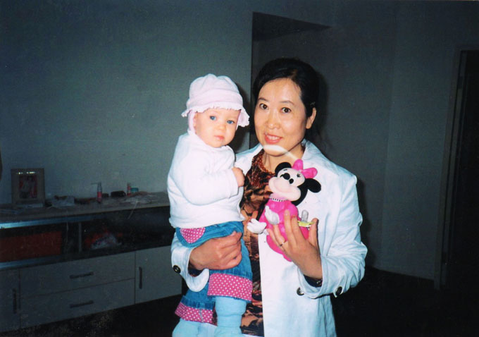 �������