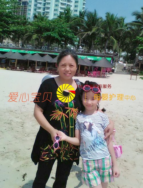 有阿姨照顾的宝宝很幸福