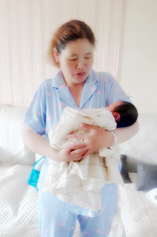 ��������